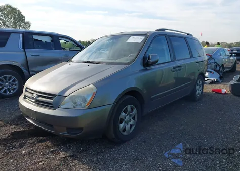 2010 Kia Sedona Lx z USA, uszkodzony, nr VIN KNDMG4C38A6330588